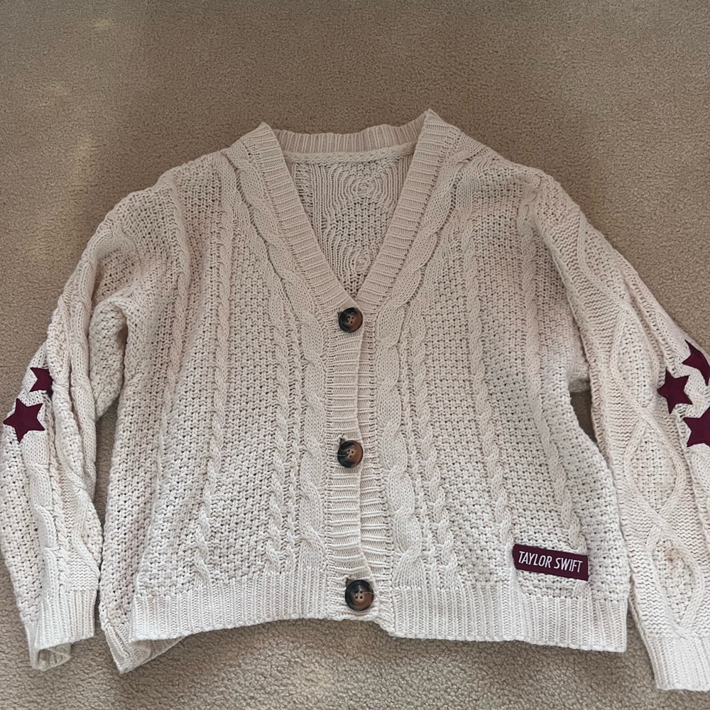 Taylor Swift ‘Red’ Cardigan
